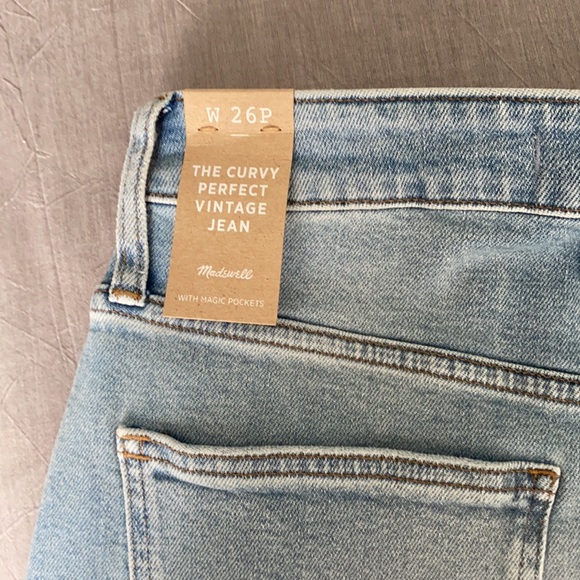 Madewell Petite curvy perfect vintage jean, Coffey wash - Picture 4 of 8